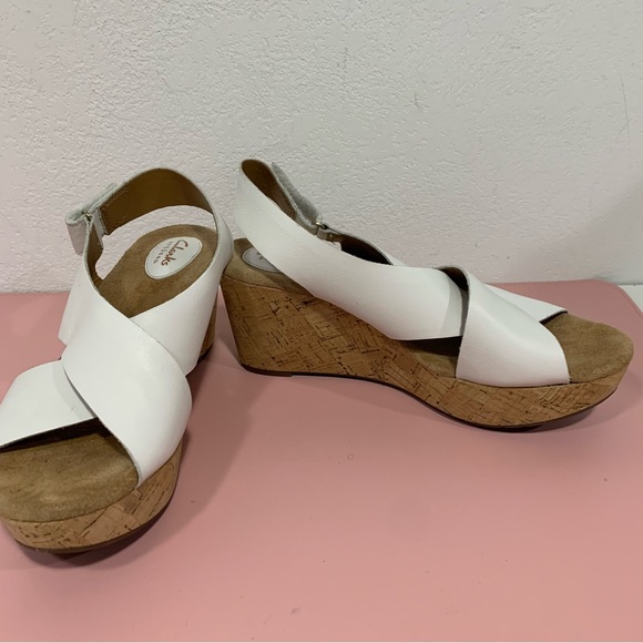 CLARKS White Leather Wedge Sandals Caslynn Shae Platform Summer Spring - Picture 10 of 11